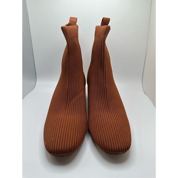 CUSHIONAIRE Women's Neely Stretch bootie +Memory Foam 8.5 TAN - Picture 2 of 7